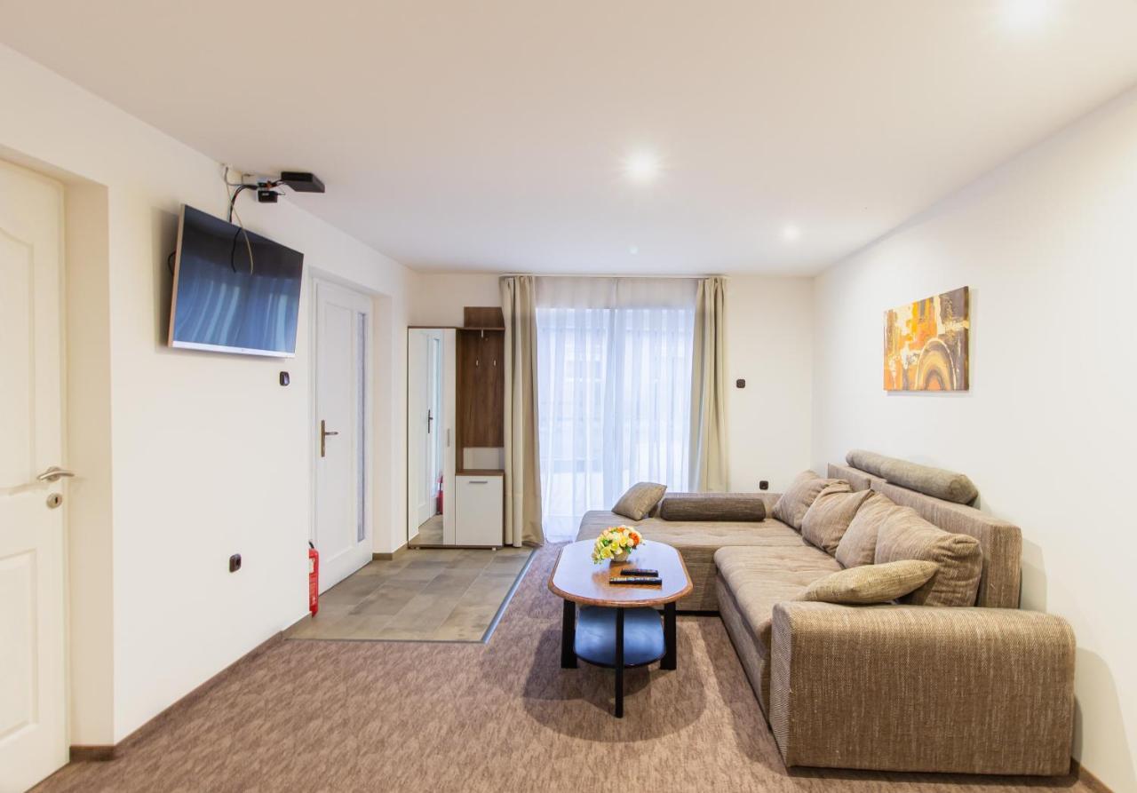 Deli Terasz A Apartman Free Parking, Self-Check-In Anytime Győr Zewnętrze zdjęcie