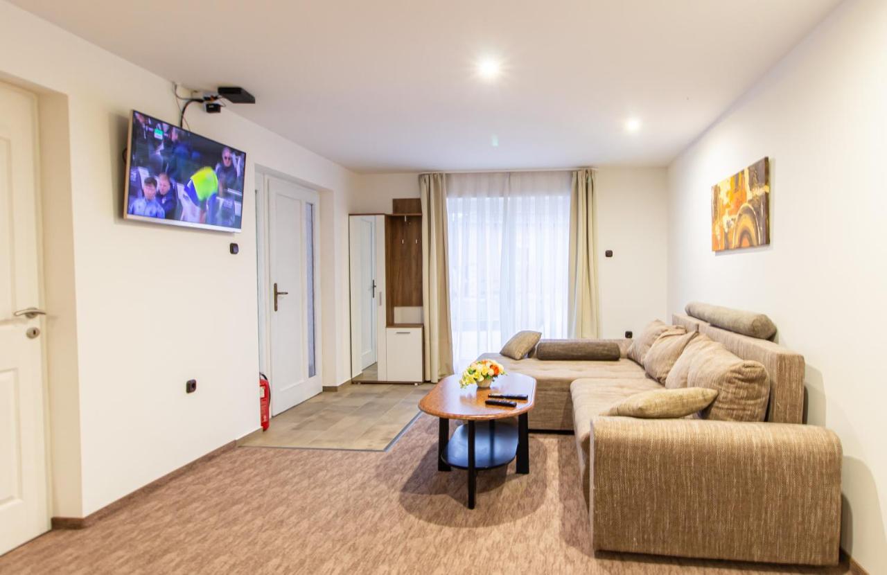 Deli Terasz A Apartman Free Parking, Self-Check-In Anytime Győr Zewnętrze zdjęcie