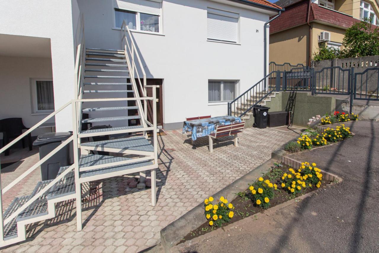 Apartament Deli Terasz A Apartman Free Parking, Self-Check-In Anytime Győr Zewnętrze zdjęcie